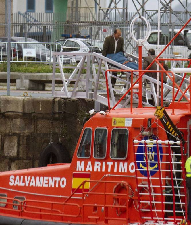TRES MUERTOS TRAS EL CHOQUE DE DOS BARCOS EN LA ENTRADA DE LA RÍA DE VIGO